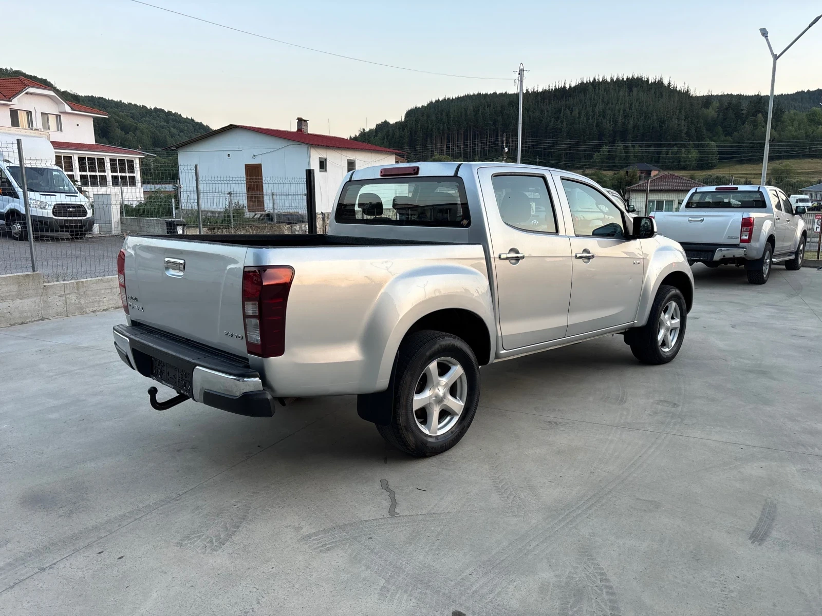 Isuzu D-max  - изображение 6