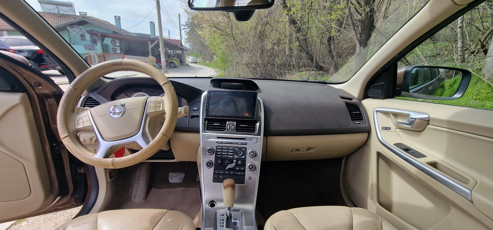 Volvo XC60 2.5 D5, снимка 5 - Автомобили и джипове - 54195574