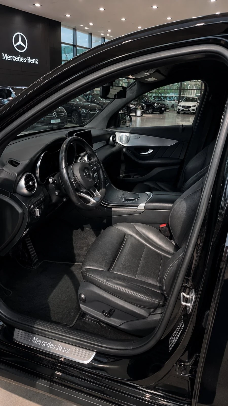 Mercedes-Benz GLC GLC300d, снимка 3 - Автомобили и джипове - 55322192