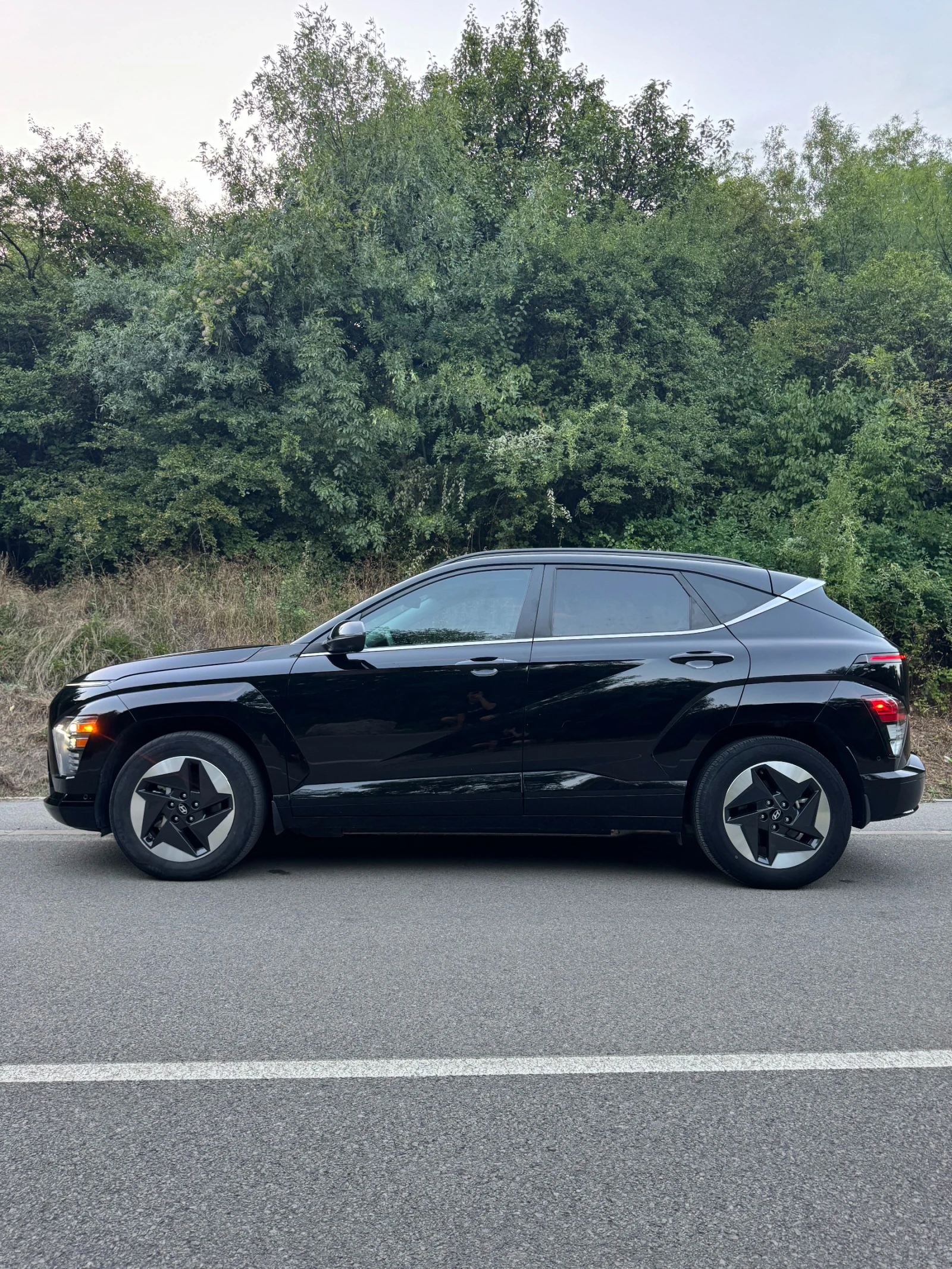 Hyundai Kona Electric 2024 Limited N Line 64.8 kWh, снимка 4 - Автомобили и джипове - 55608154