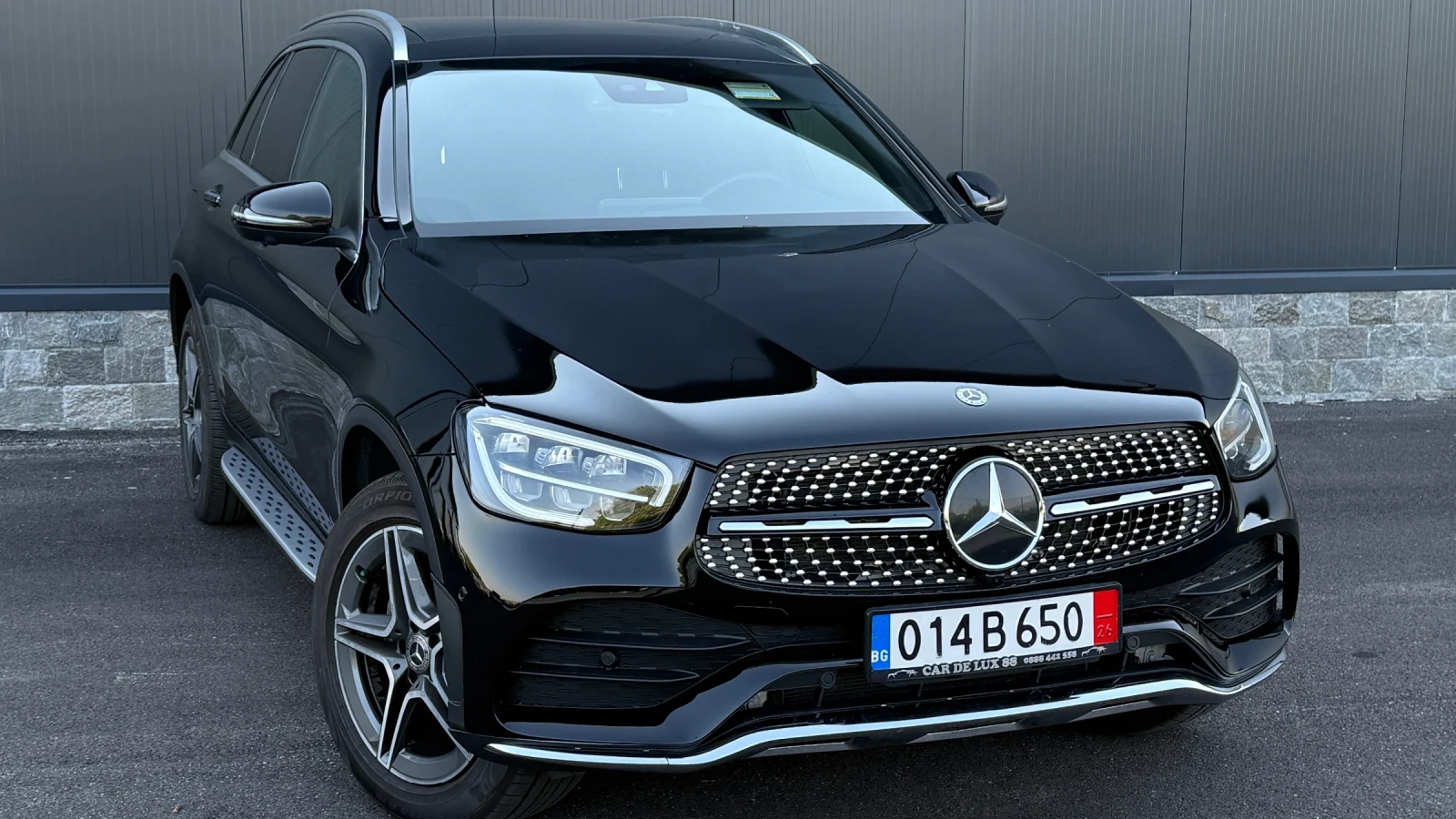 Mercedes-Benz GLC 300 AMG, 9G tronic, KEYLESS GO, снимка 2 - Автомобили и джипове - 55739107