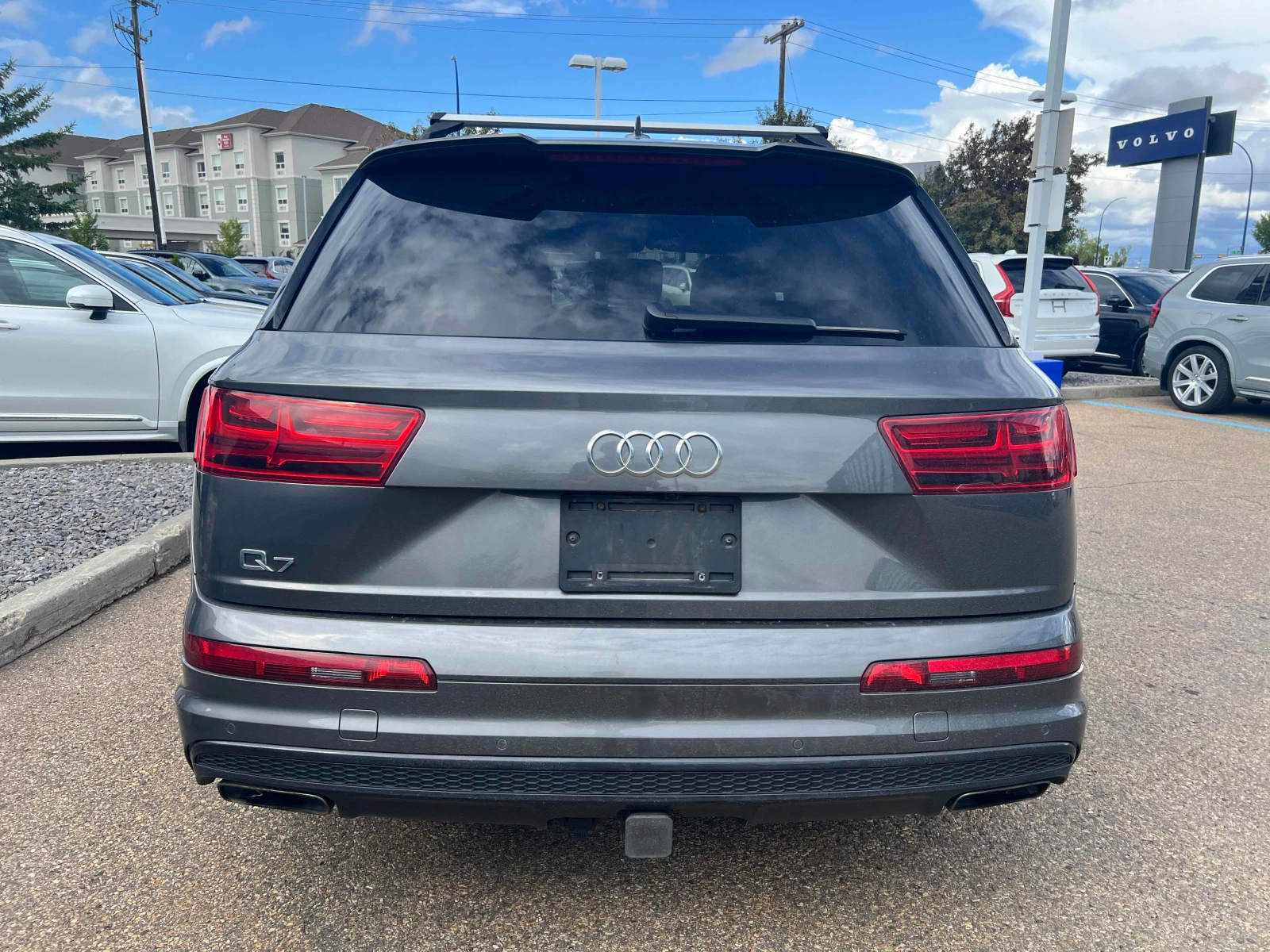 Audi Q7 Technik / 360 / DIS / HUD / BOSE / ОБДУХВАНЕ  , снимка 4 - Автомобили и джипове - 55948222