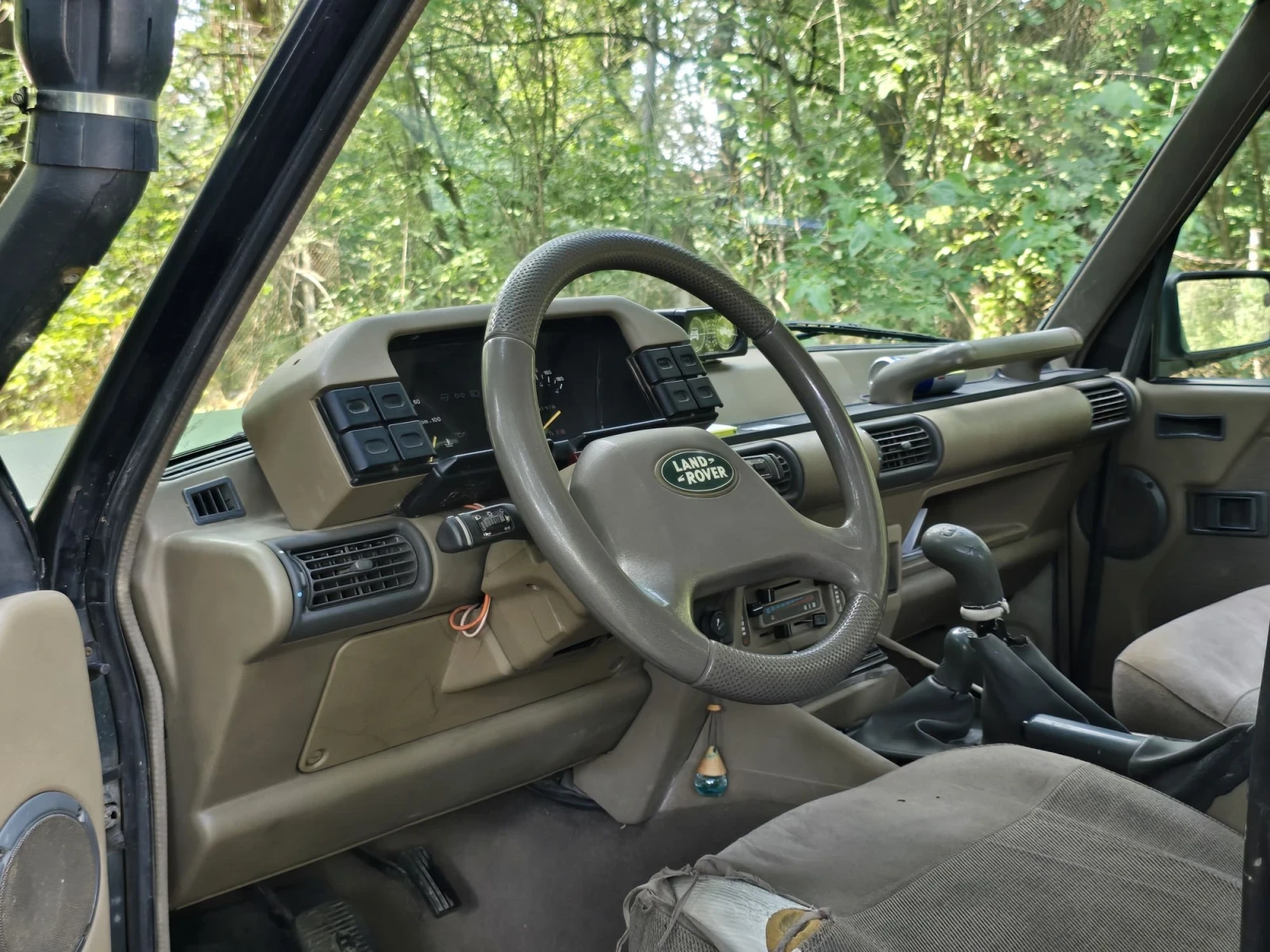 Land Rover Discovery, снимка 6 - Автомобили и джипове - 55949534