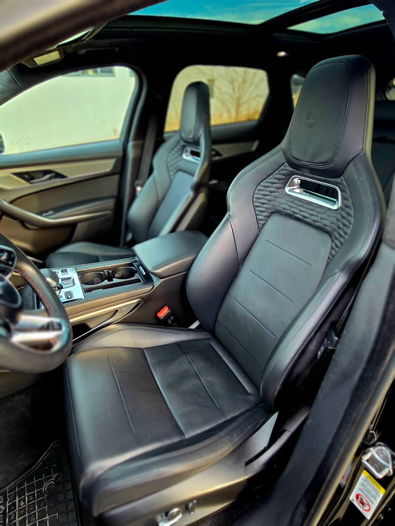 Jaguar F-PACE SVR P550 Facelift , снимка 12 - Автомобили и джипове - 56168382