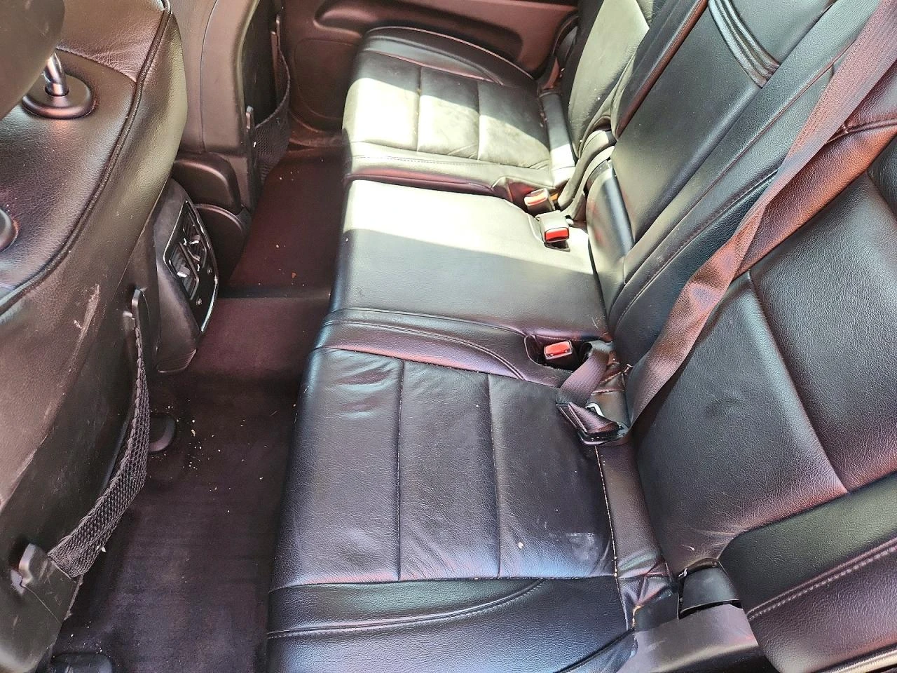 Dodge Durango 3.6l Sxt, снимка 11 - Автомобили и джипове - 56444513