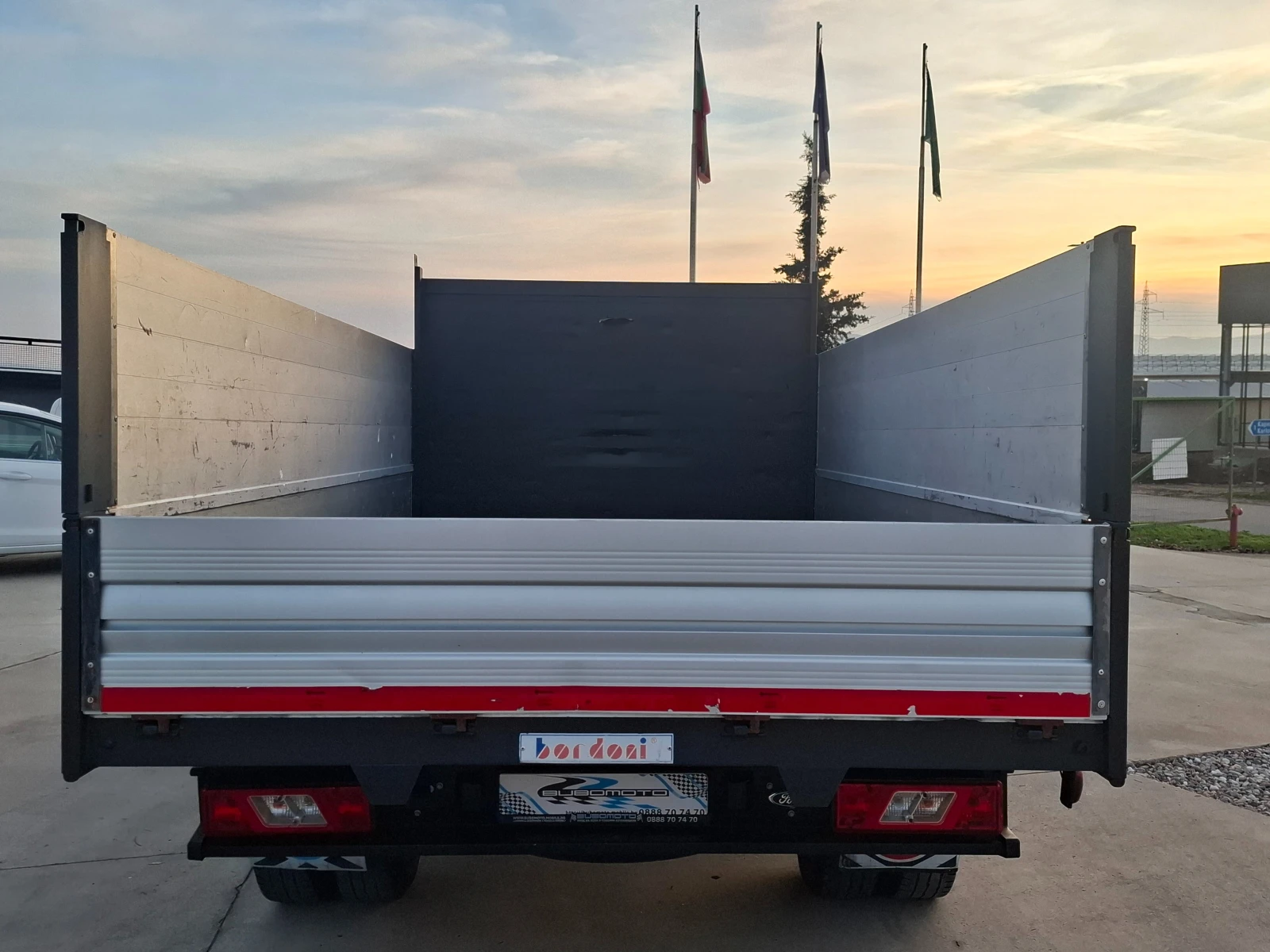 Ford Transit До3.5т/Euro6B/Климатик - изображение 3