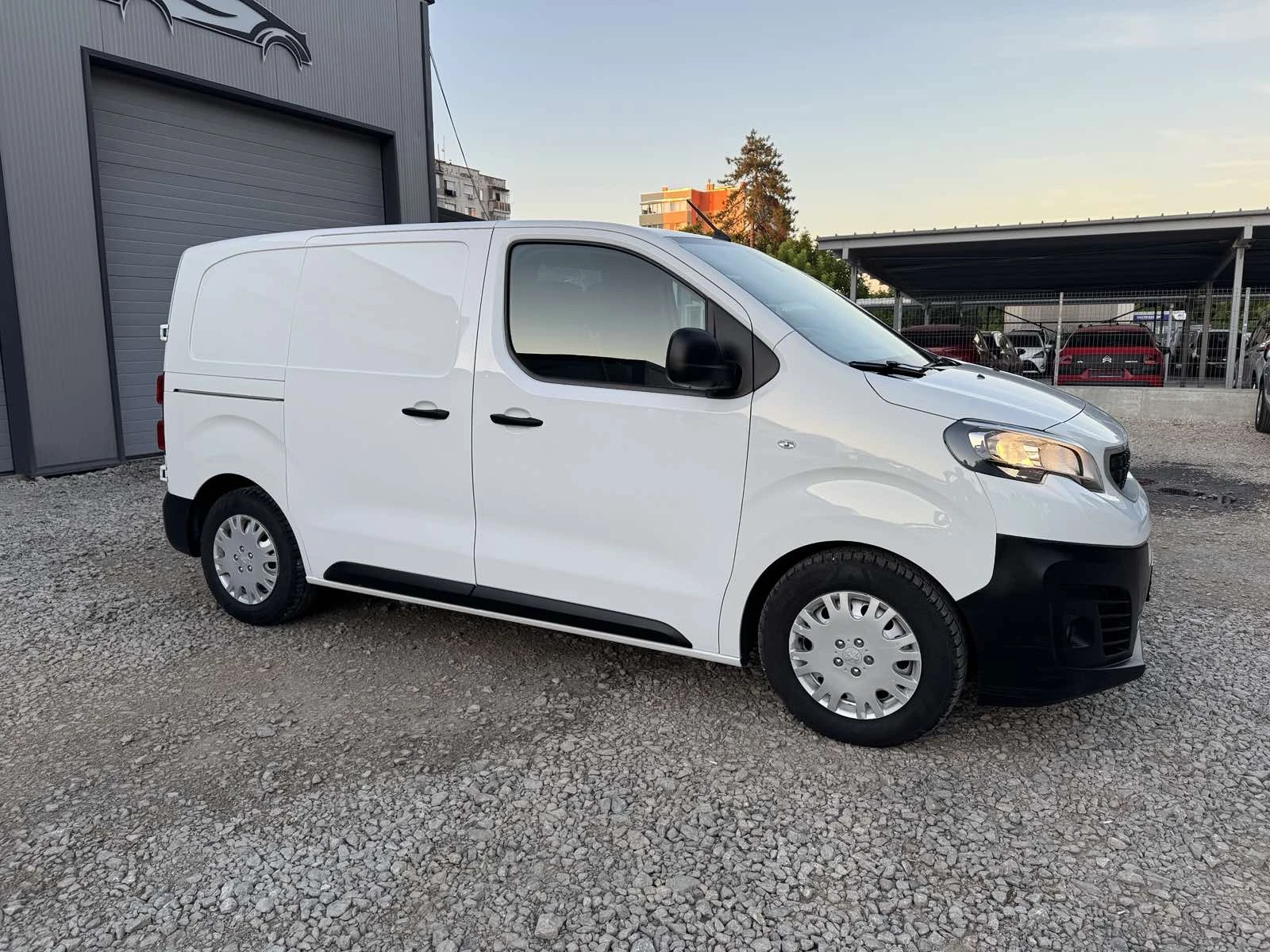 Peugeot Expert 1.6HDI* KLIMA* EVRO6, снимка 6 - Бусове и автобуси - 54940495