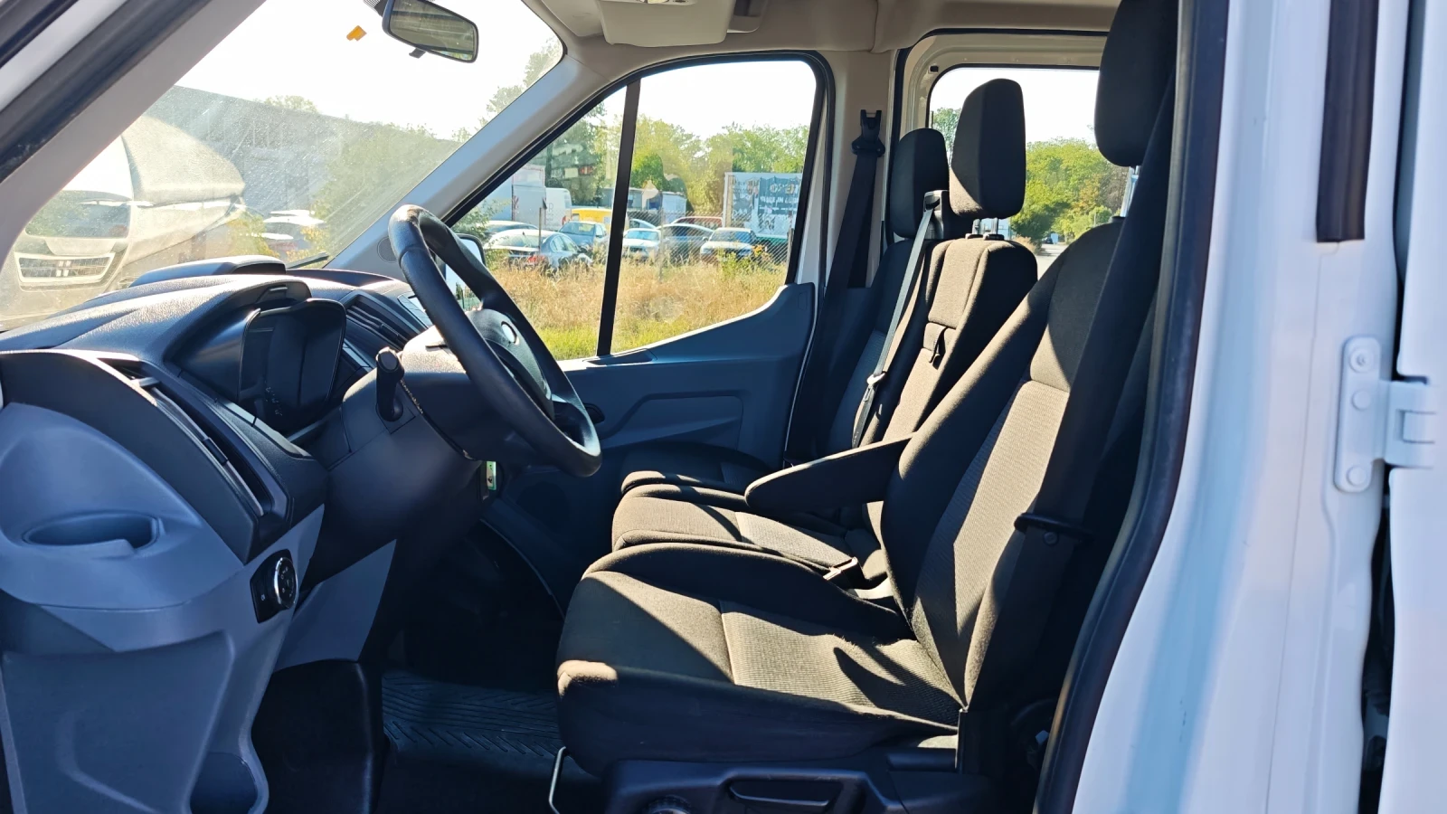 Ford Transit 2.0TDCI, снимка 10 - Бусове и автобуси - 56011279