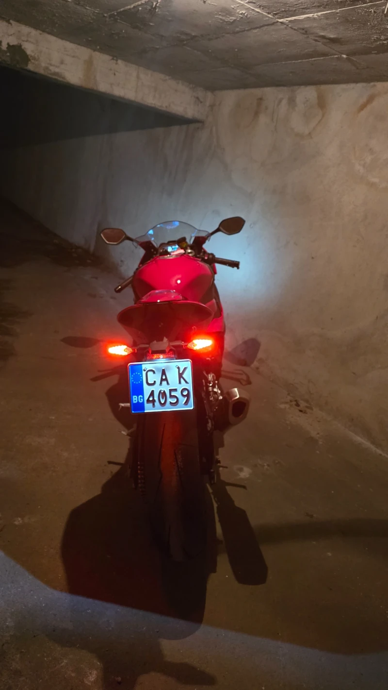 BMW S 1000RR, снимка 4 - Мотоциклети и мототехника - 53418558