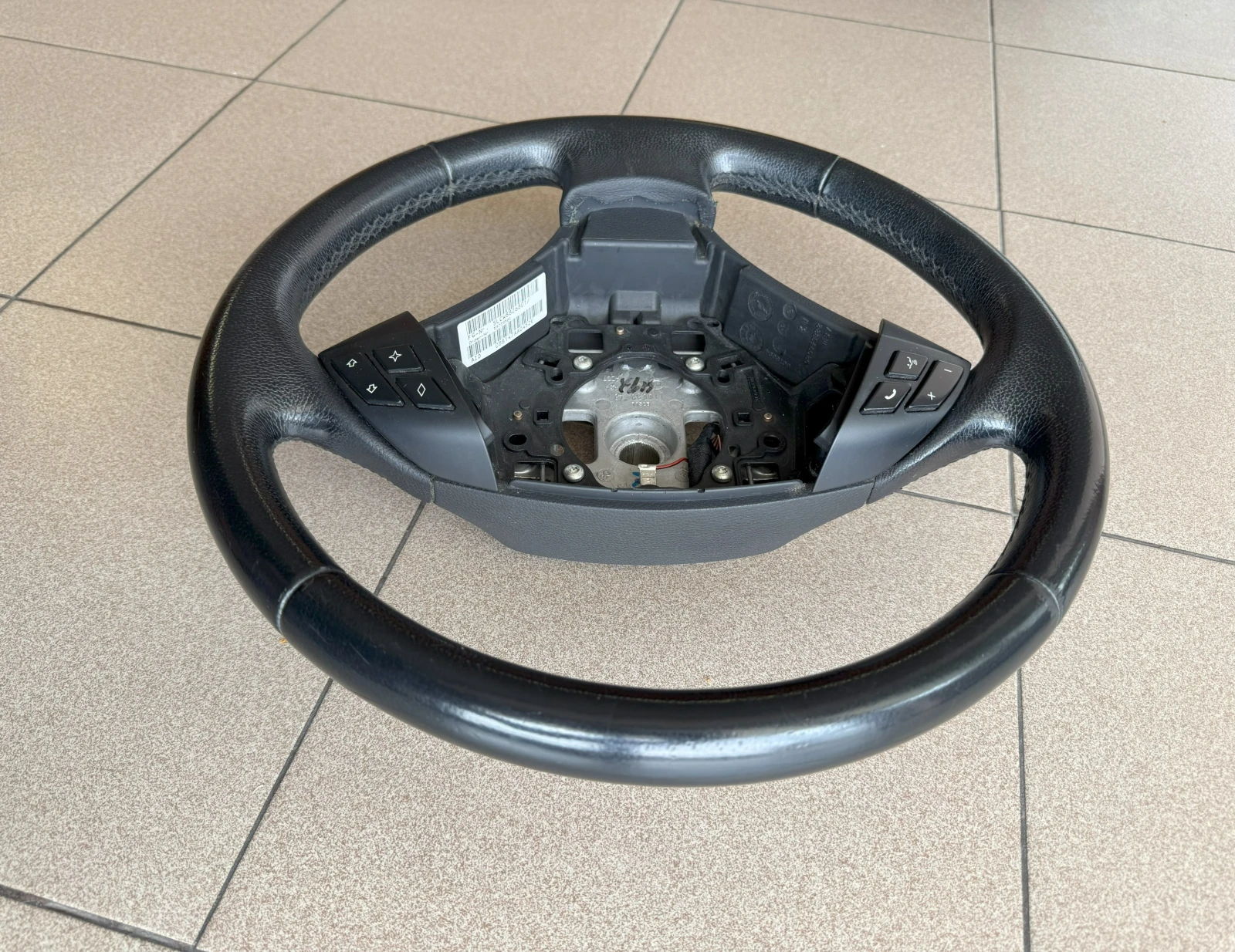 Волан за БМВ е87 е90 е91 е92 е93 , снимка 3 - Части - 56541263