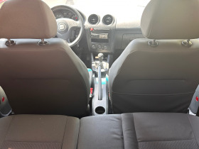 Seat Ibiza 1.2 климатик , снимка 7 - Автомобили и джипове - 45639217