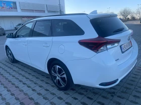 Toyota Auris, снимка 6