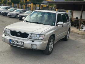Subaru Forester 2.0i