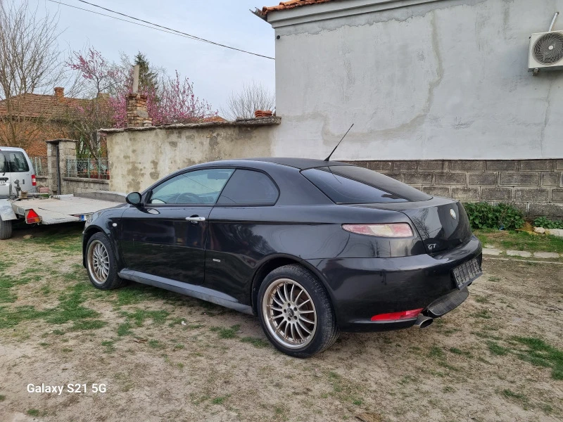 Alfa Romeo Gt 2.0 160hp 16V, снимка 3 - Автомобили и джипове - 45317813