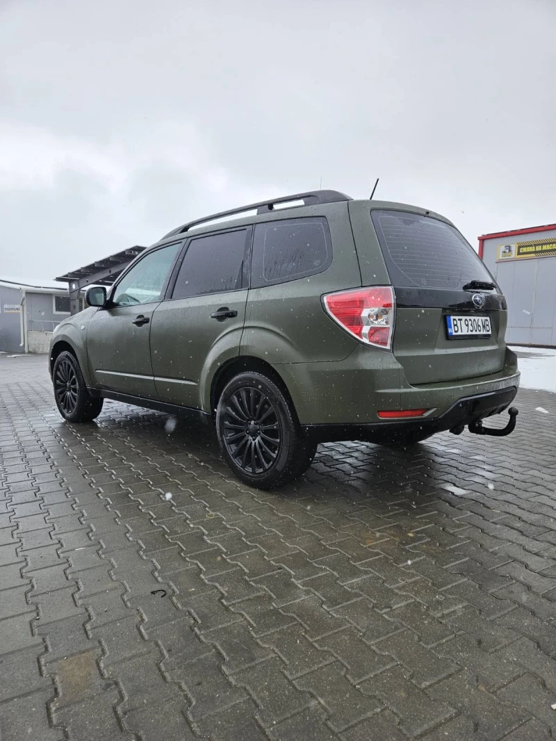 Subaru Forester Джип, снимка 3 - Автомобили и джипове - 49565680