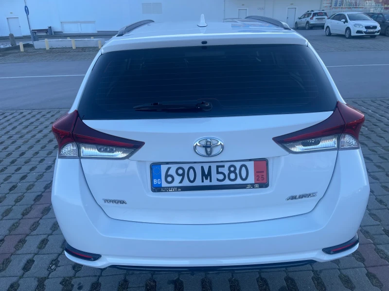 Toyota Auris, снимка 5 - Автомобили и джипове - 49404595