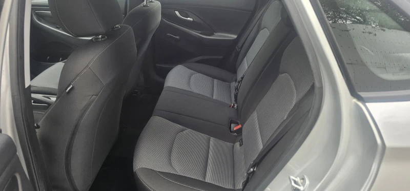 Hyundai I30 1.6CRDI Xечбег  Камера Германия , снимка 10 - Автомобили и джипове - 51941607