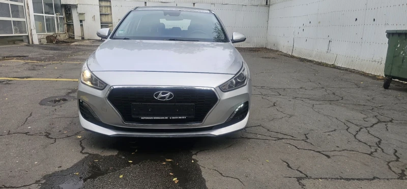 Hyundai I30 1.6CRDI Xечбег  Камера Германия , снимка 3 - Автомобили и джипове - 51941607