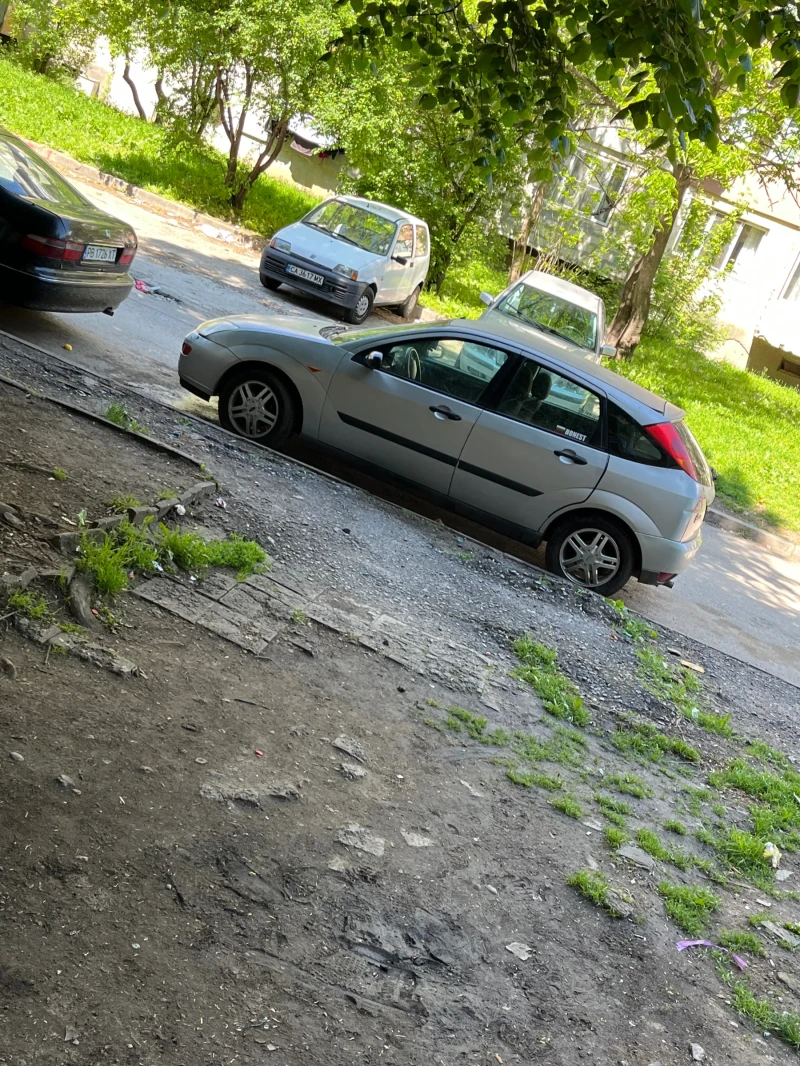 Ford Focus 1.6, снимка 6 - Автомобили и джипове - 52731214