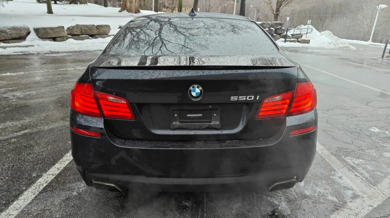 BMW 550 * 550i xDrive * CARFAX * БЕЗ ПЪРВОНАЧАЛНА ВНОСКА, снимка 5 - Автомобили и джипове - 53026346