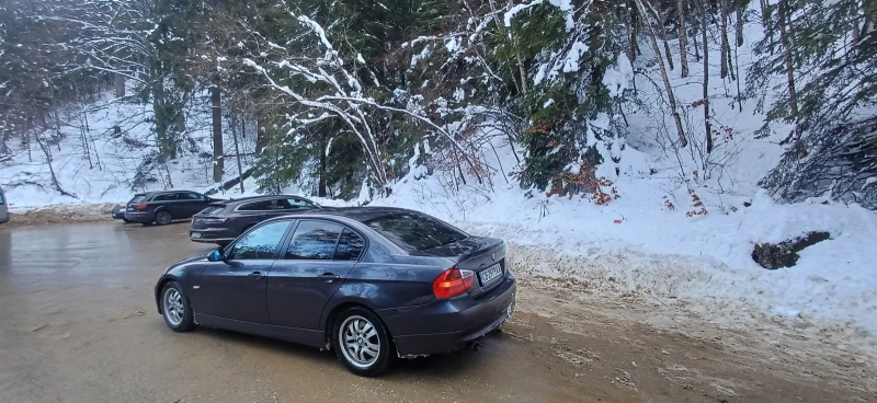 BMW 320 i, снимка 3 - Автомобили и джипове - 53178801