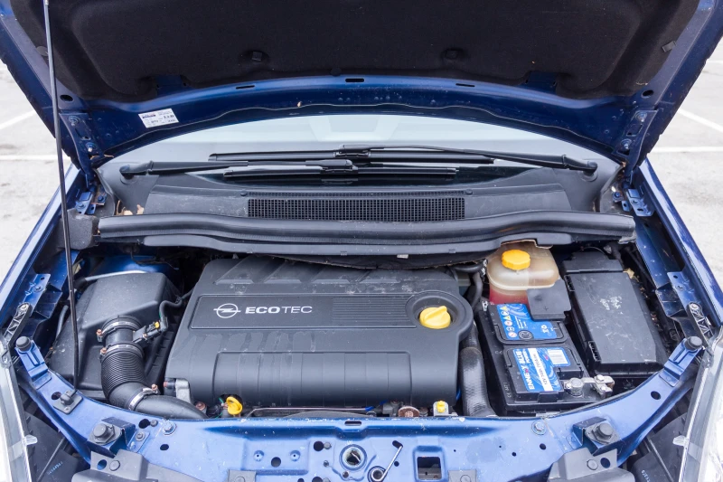 Opel Zafira, снимка 8 - Автомобили и джипове - 53209339