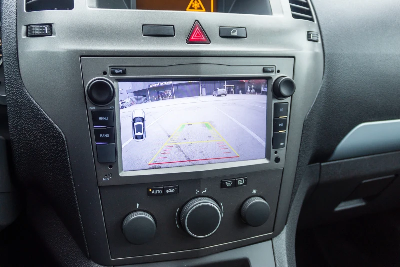 Opel Zafira, снимка 15 - Автомобили и джипове - 53209339