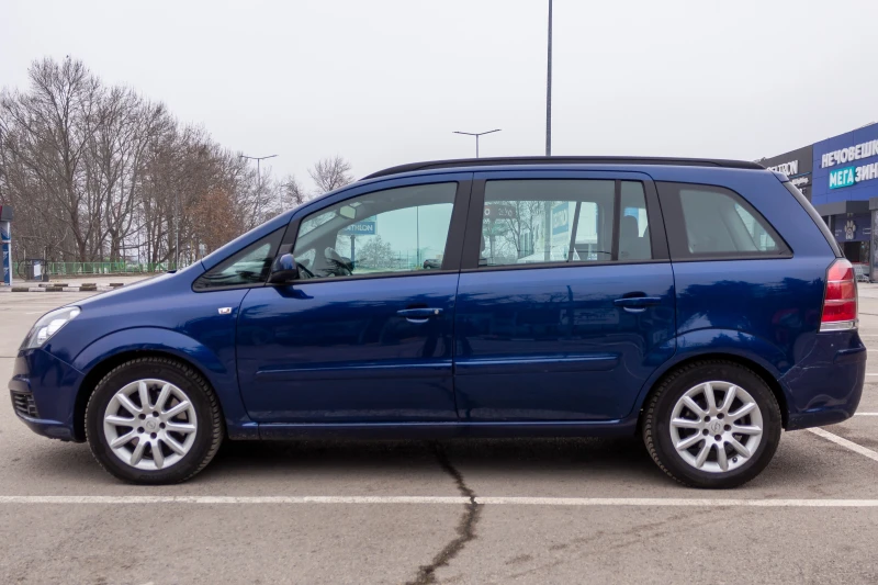 Opel Zafira, снимка 2 - Автомобили и джипове - 53209339