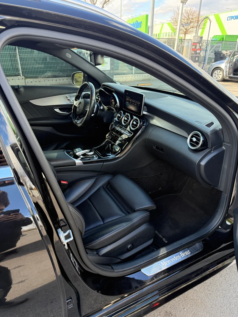 Mercedes-Benz C 250 AMG Line | FULL EXTRAS | Distronic Plus | HUD | LE, снимка 10 - Автомобили и джипове - 53563260