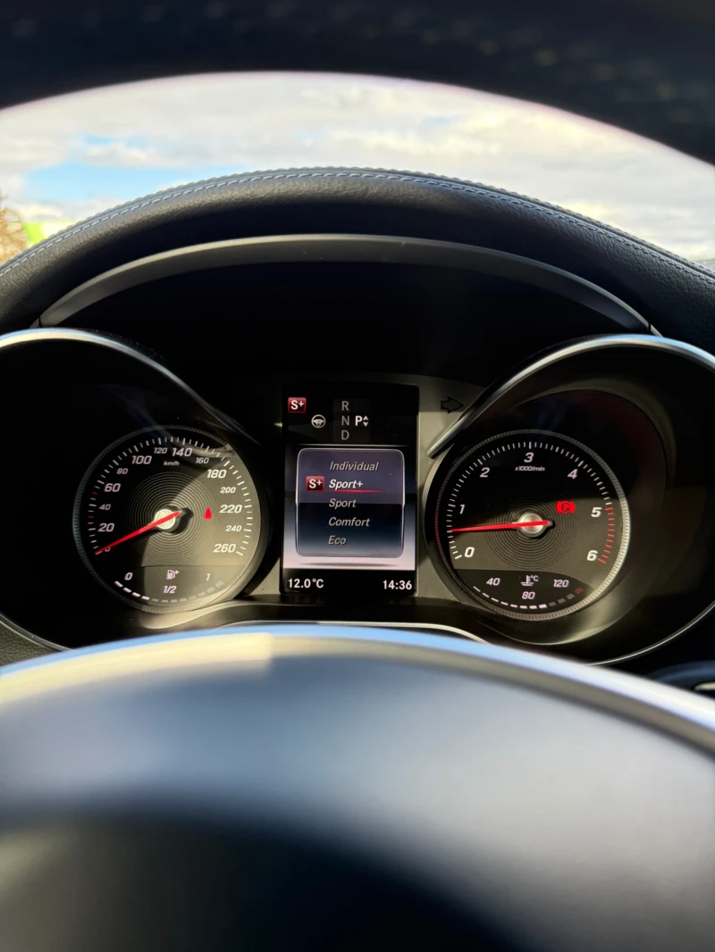 Mercedes-Benz C 250 AMG Line | FULL EXTRAS | Distronic Plus | HUD | LE, снимка 11 - Автомобили и джипове - 53563260