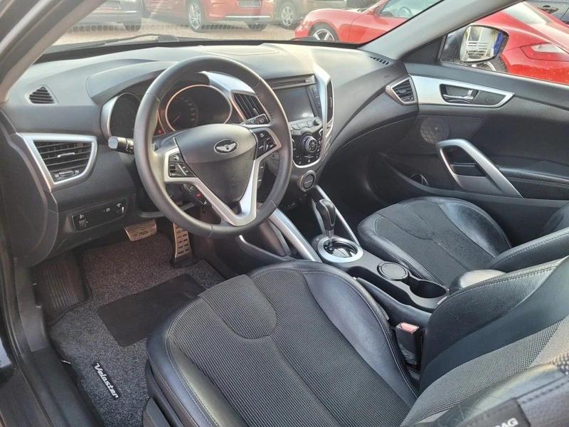 Hyundai Veloster  1.6i-AVTOMATIC/СЕРВ-ИСТОРИЯ-ШВЕЙЦАРИЯ - изображение 9