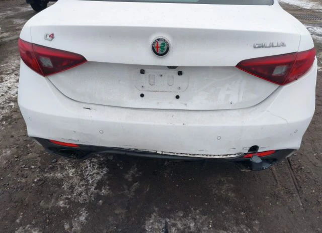 Alfa Romeo Giulia VELOCE AWD - изображение 6