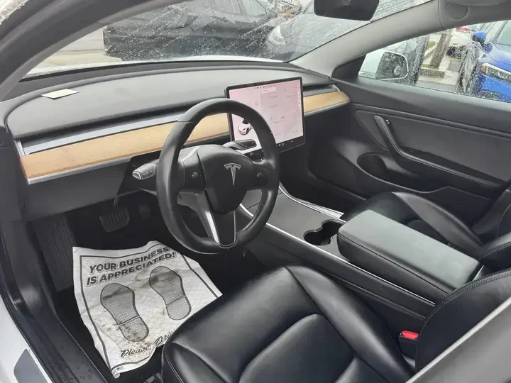 Tesla Model 3 STANDARD RANGE RWD* , снимка 8 - Автомобили и джипове - 54081998