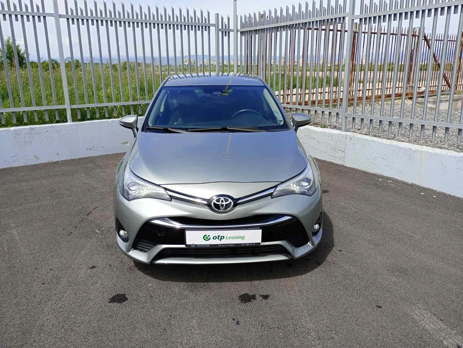 Toyota Avensis 2.0 D-4D - изображение 3