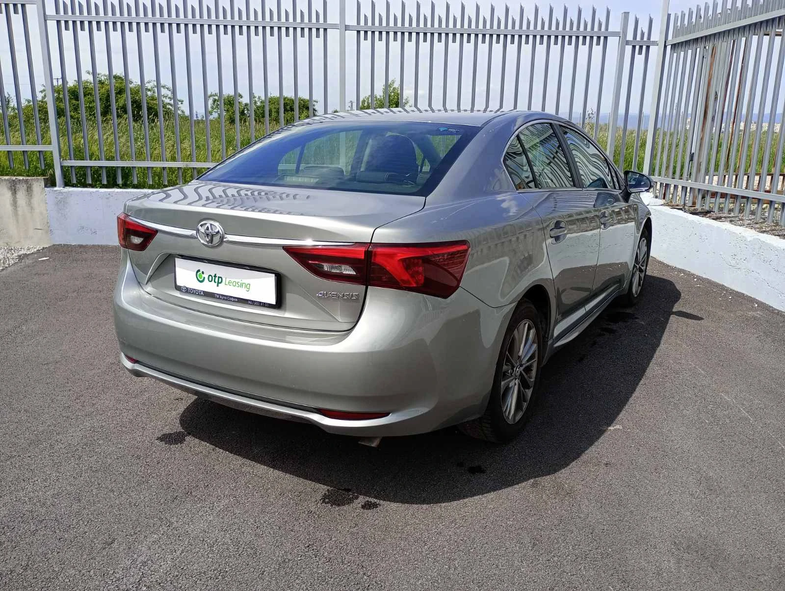 Toyota Avensis 2.0 D-4D - изображение 5