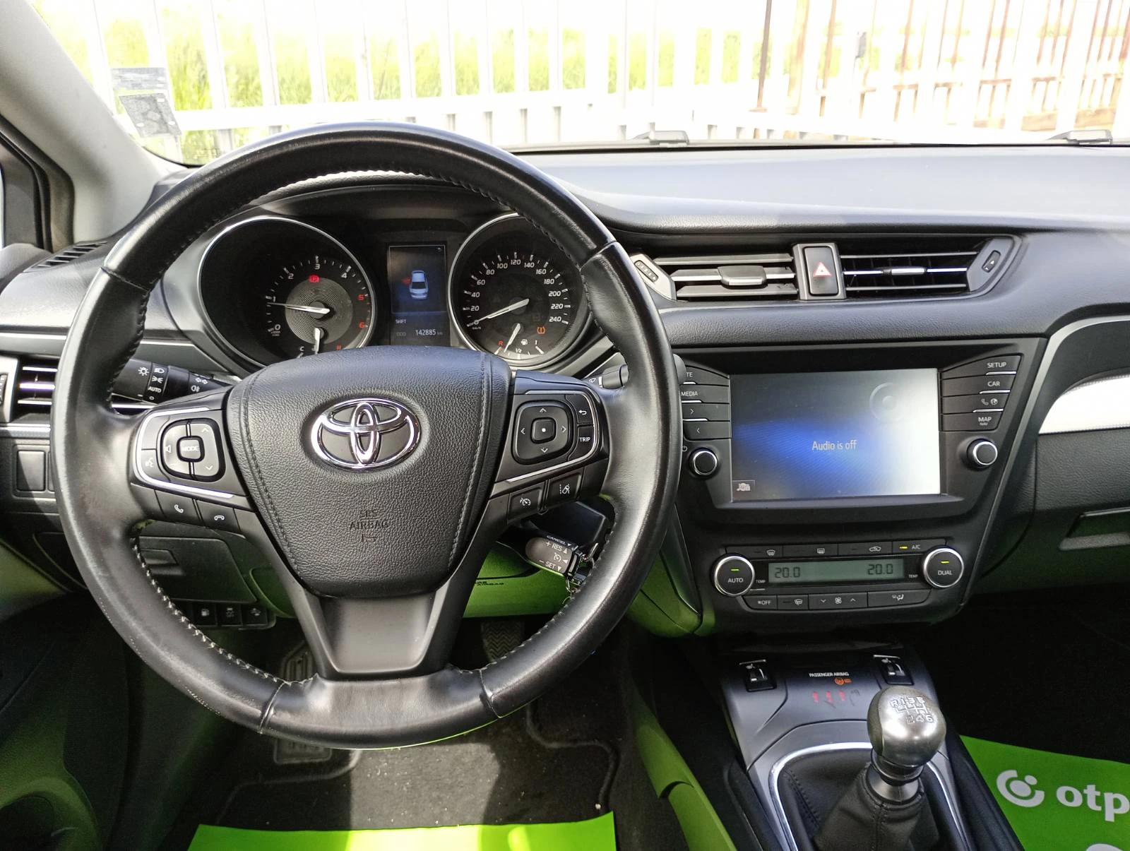 Toyota Avensis 2.0 D-4D - изображение 9