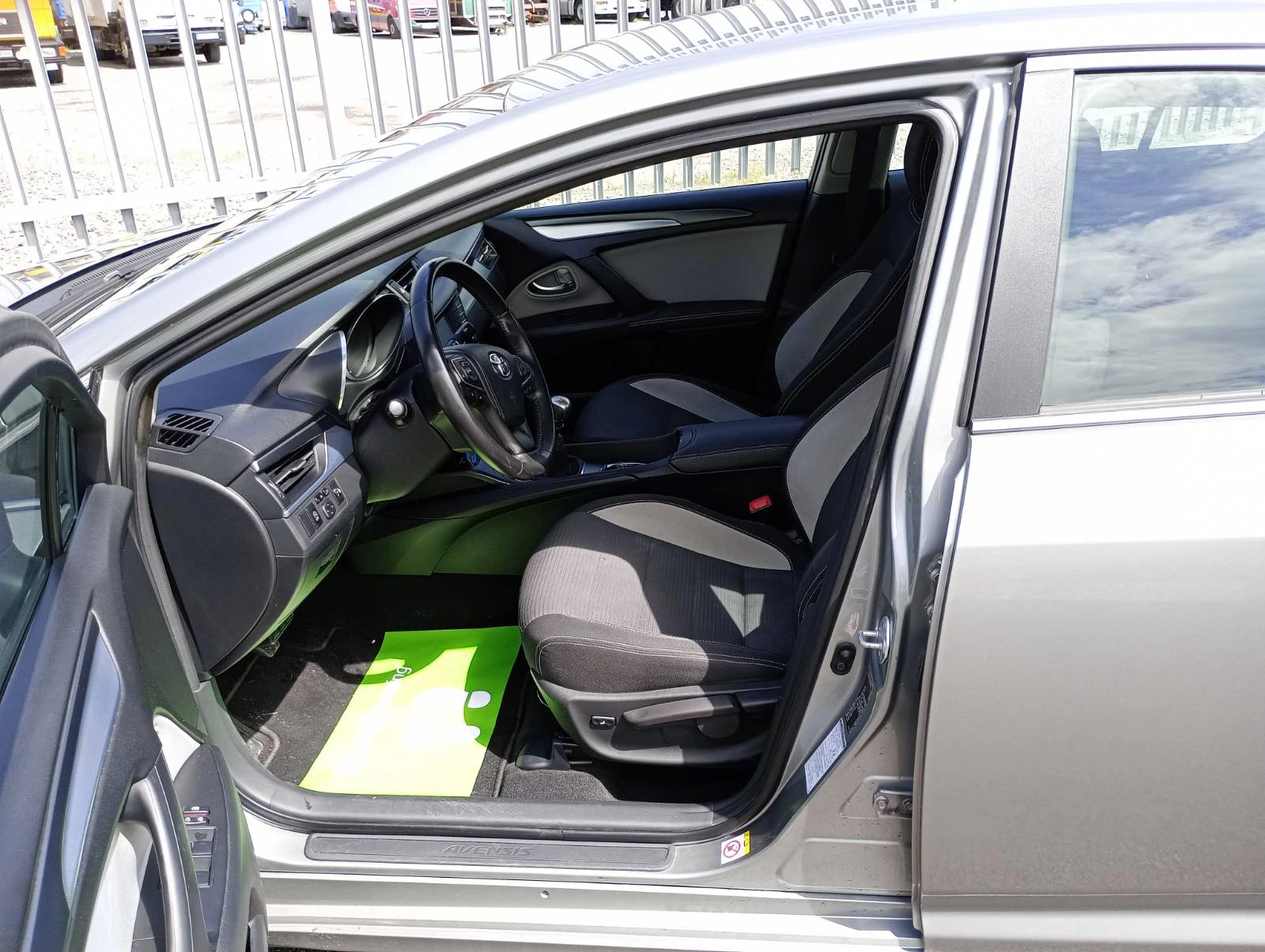 Toyota Avensis 2.0 D-4D - изображение 7