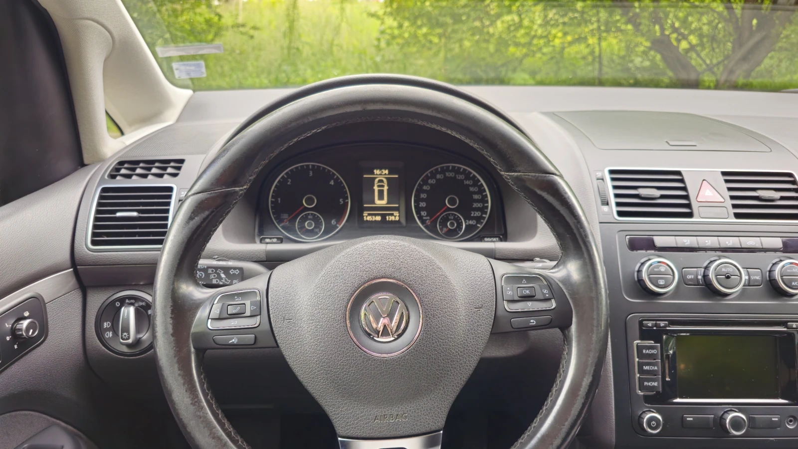 VW Touran  - изображение 7