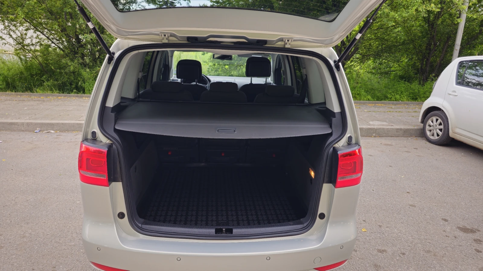 VW Touran  - изображение 5