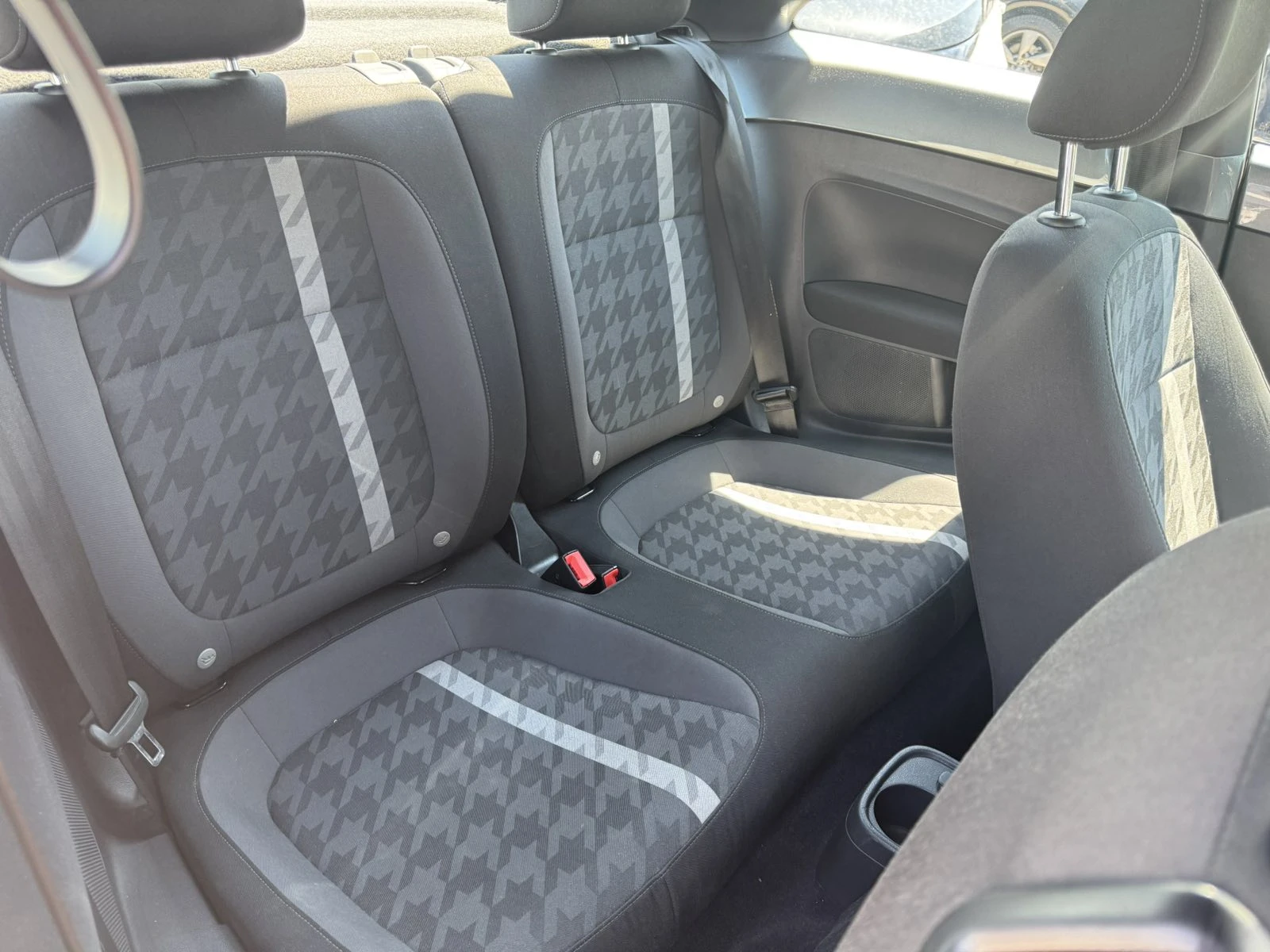 VW Beetle 1.8 TURBO - изображение 10