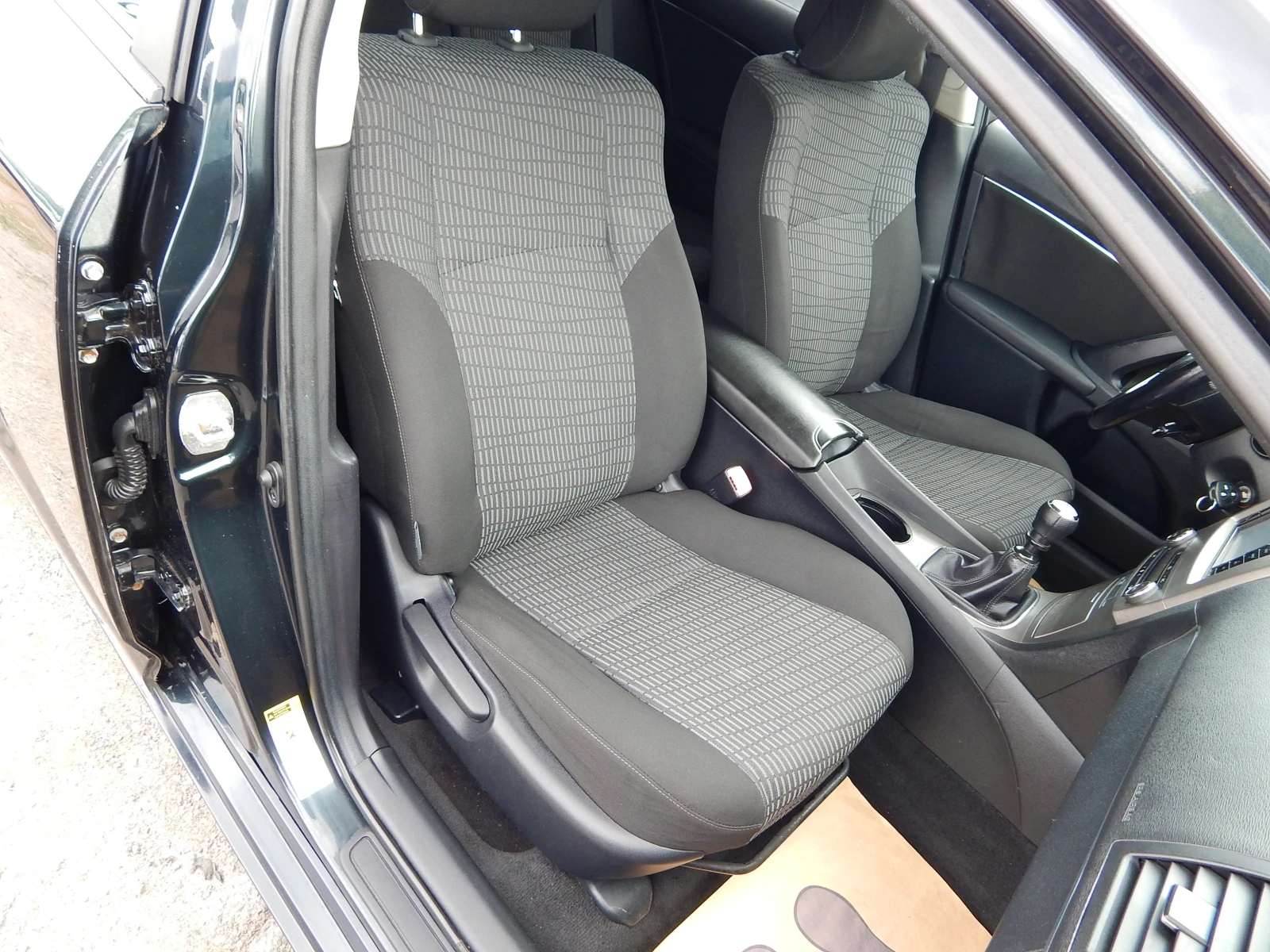 Toyota Avensis 2.0D4D* 126k.* EURO5B*  | Mobile.bg   17