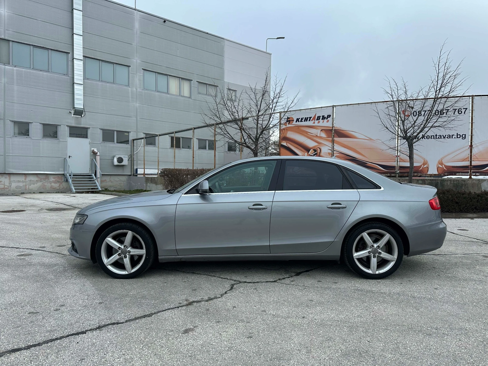Audi A4 2.0 TDI Attraction - изображение 2