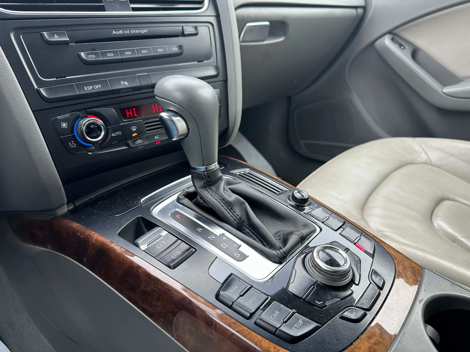 Audi A4 2.0 TDI Attraction | Mobile.bg � ����������� 12