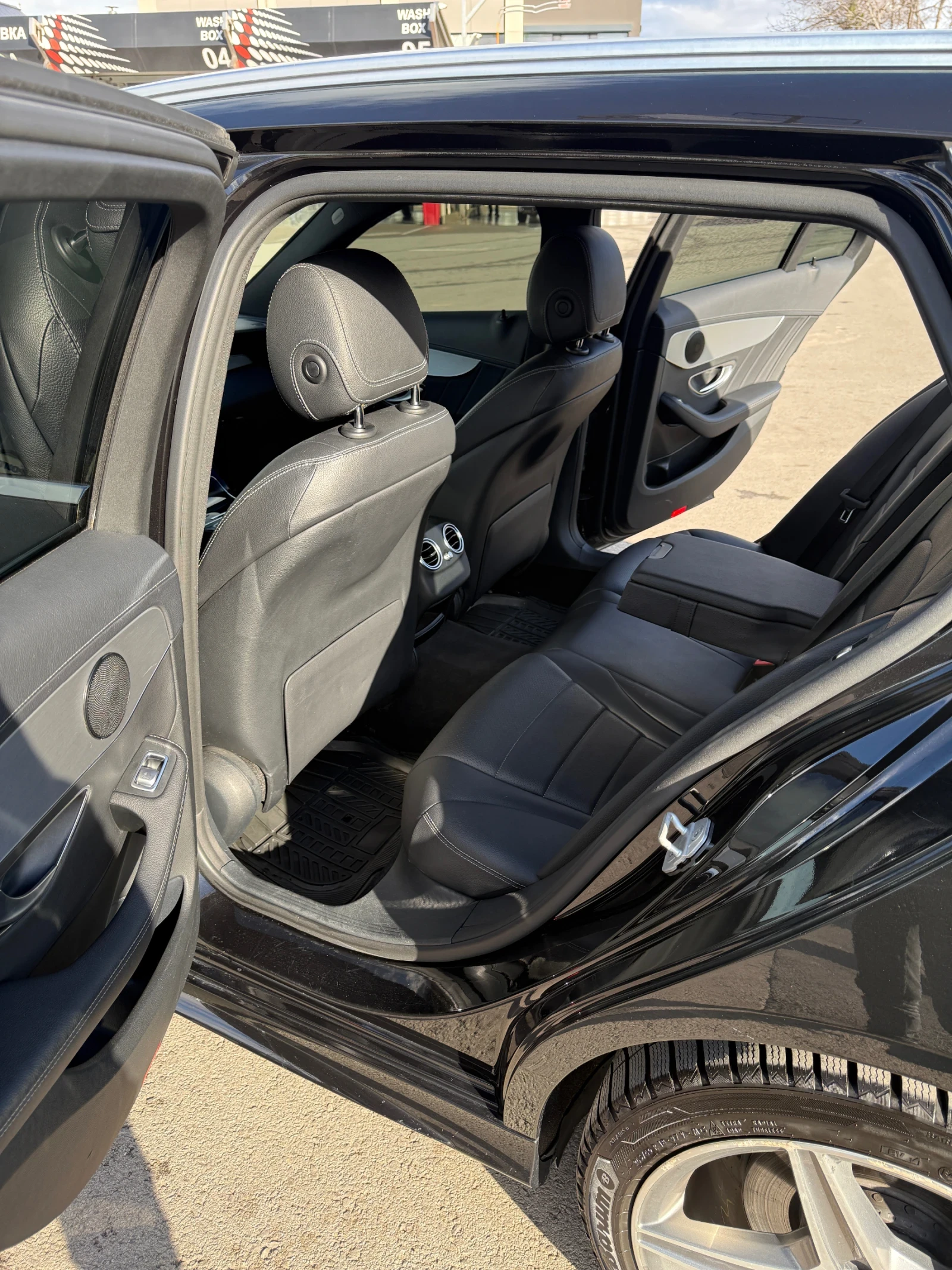 Mercedes-Benz C 250 AMG Line | FULL EXTRAS | Distronic Plus | HUD | LE | Mobile.bg � ����������� 6