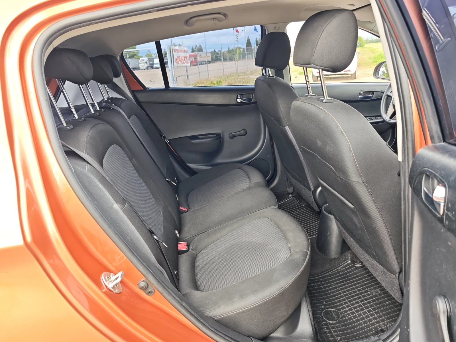 Hyundai I20 1.25i, снимка 13 - Автомобили и джипове - 54490324