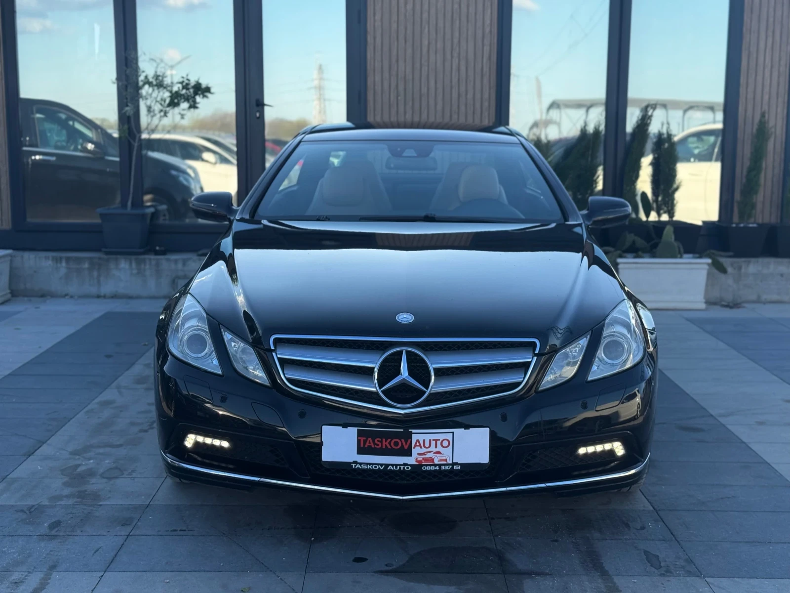 Mercedes-Benz E 350 Avantgarde 350D , снимка 2 - Автомобили и джипове - 54699147
