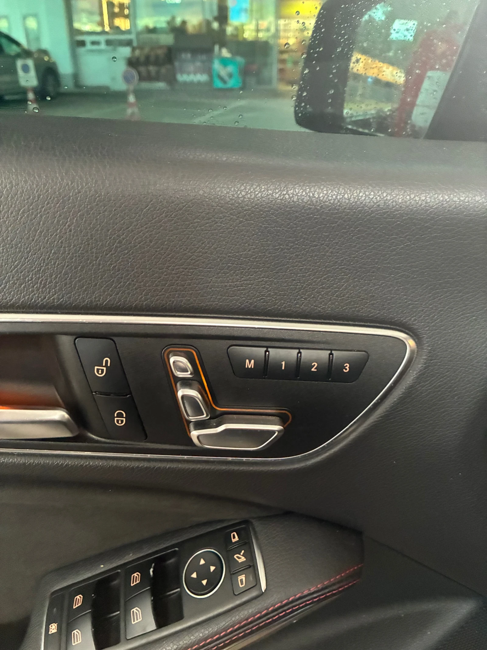 Mercedes-Benz CLA 220 AMG LINE, снимка 8 - Автомобили и джипове - 54756944