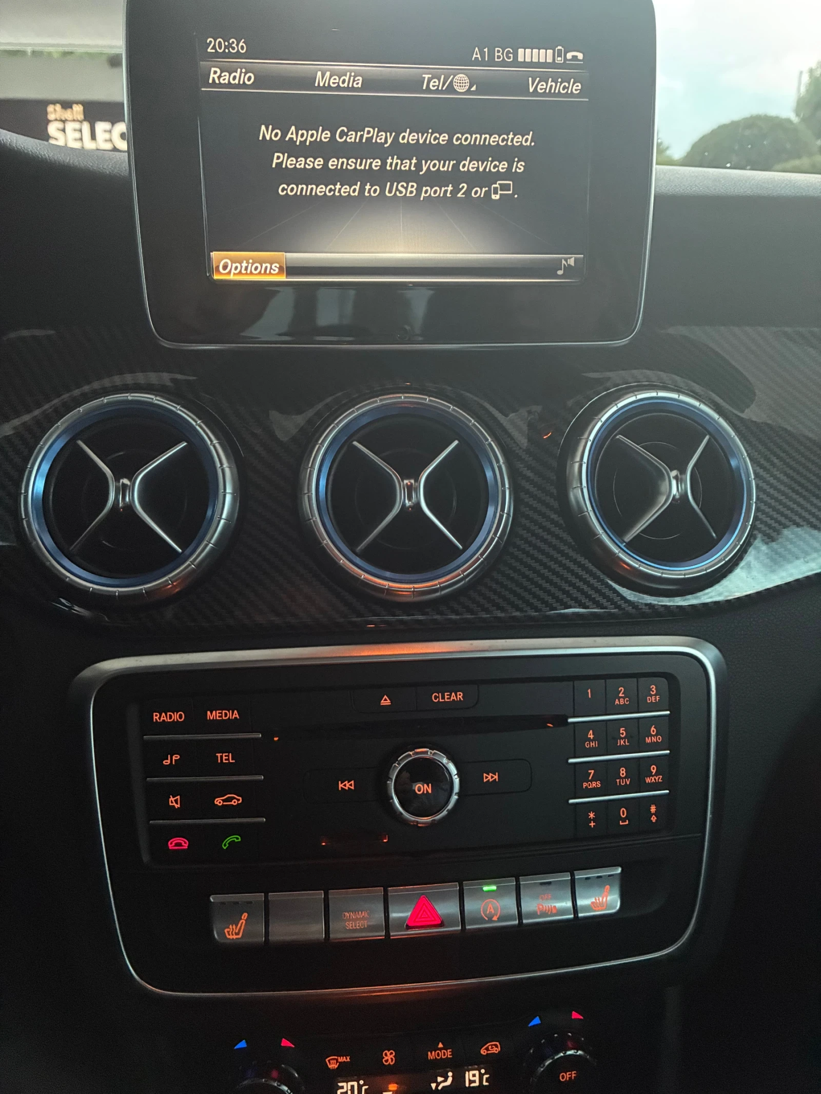Mercedes-Benz CLA 220 AMG LINE, снимка 10 - Автомобили и джипове - 54756944