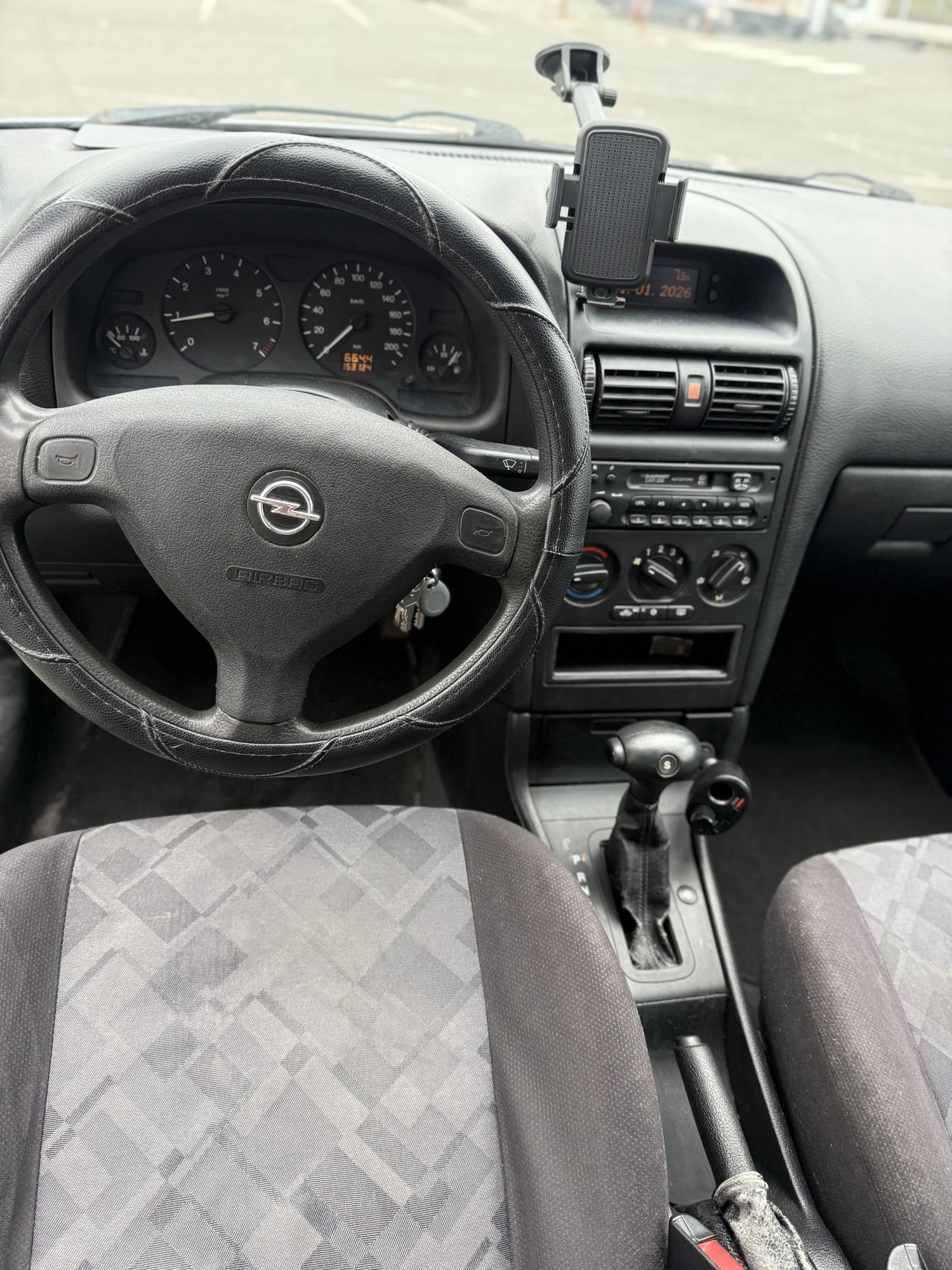 Opel Astra 1.6 16V, снимка 7 - Автомобили и джипове - 55424140