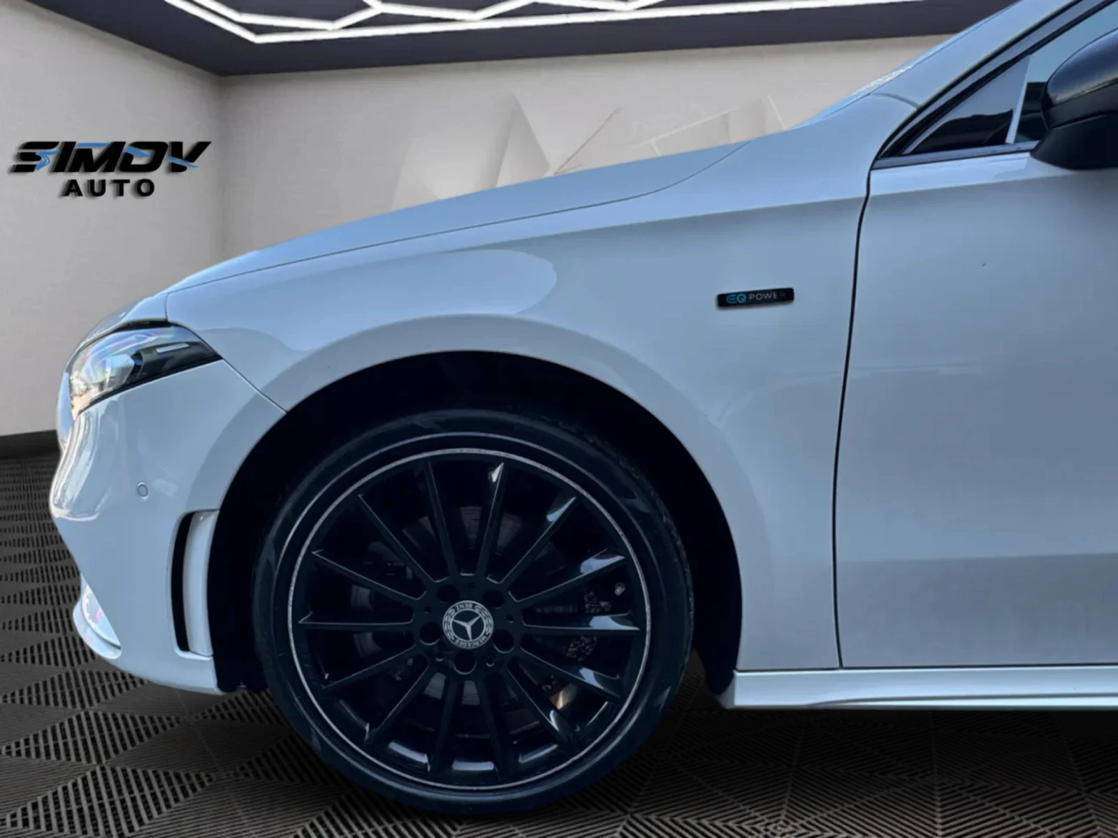 Mercedes-Benz A 250 E PLUG-IN AMG-PACKET KEYLESSGO КОЖА ПОДГРЕВ КАМЕРА, снимка 17 - Автомобили и джипове - 55555741